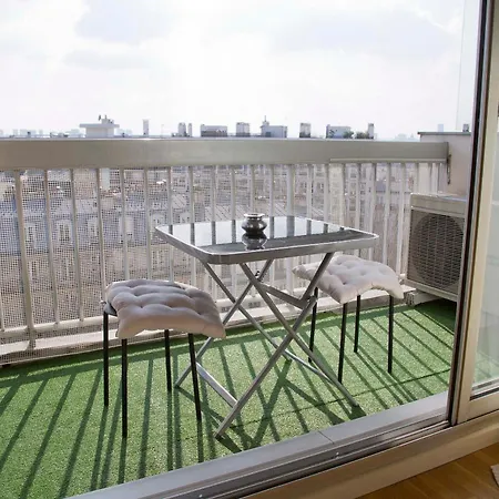 Perfect Modern High Floor With View Paris