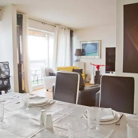 Perfect Modern High Floor With View Paris